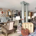 La Maison Favart