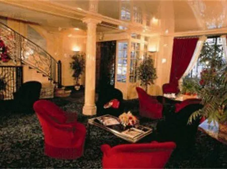 Hotel La Maison Favart Parigi