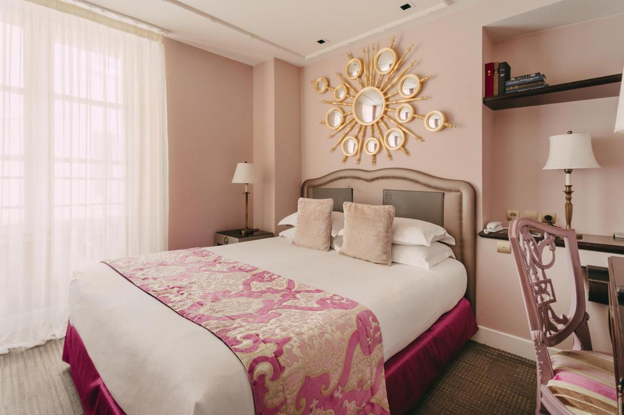 Hotel La Maison Favart 4*