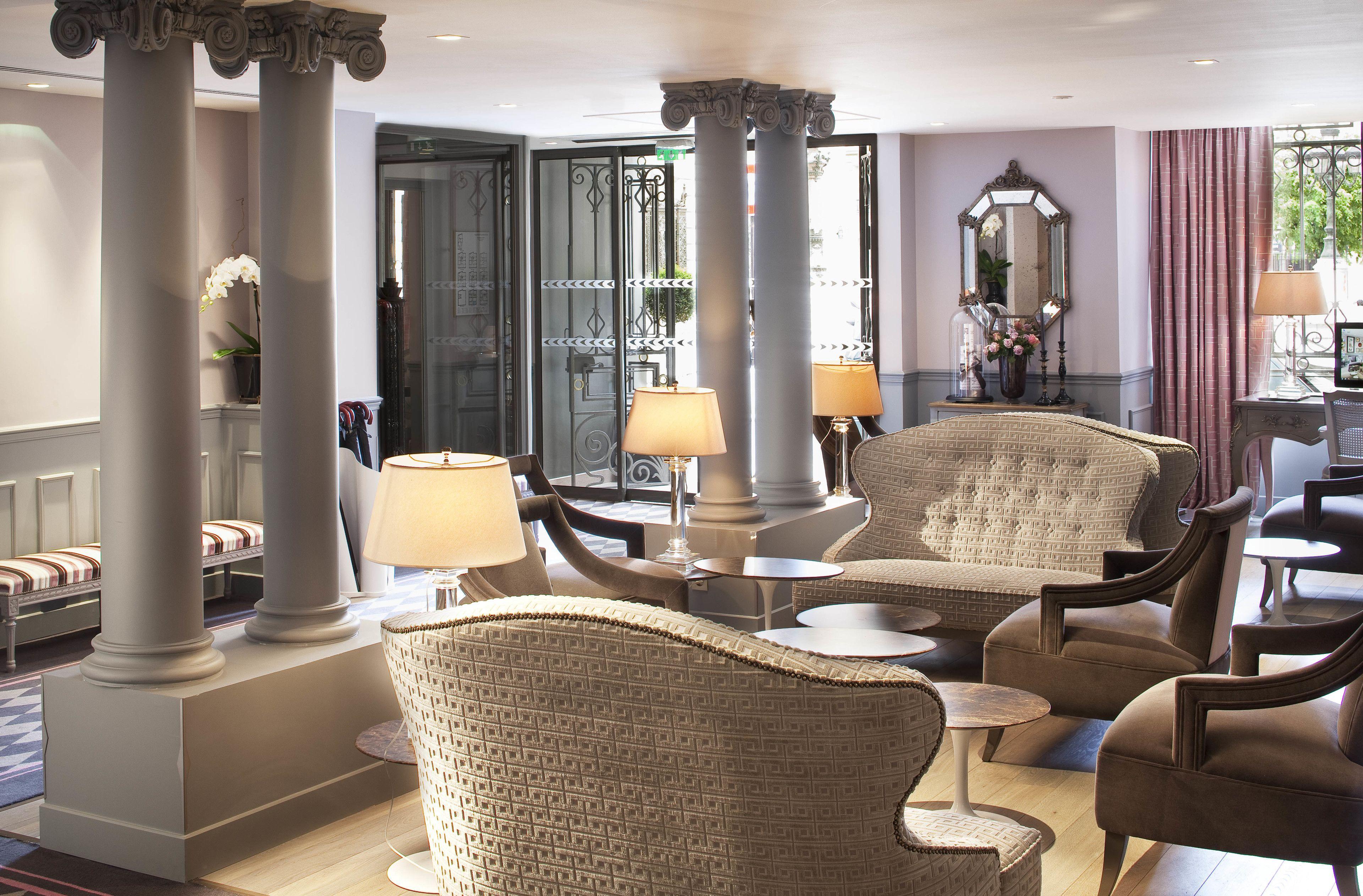 Hotel La Maison Favart 4*