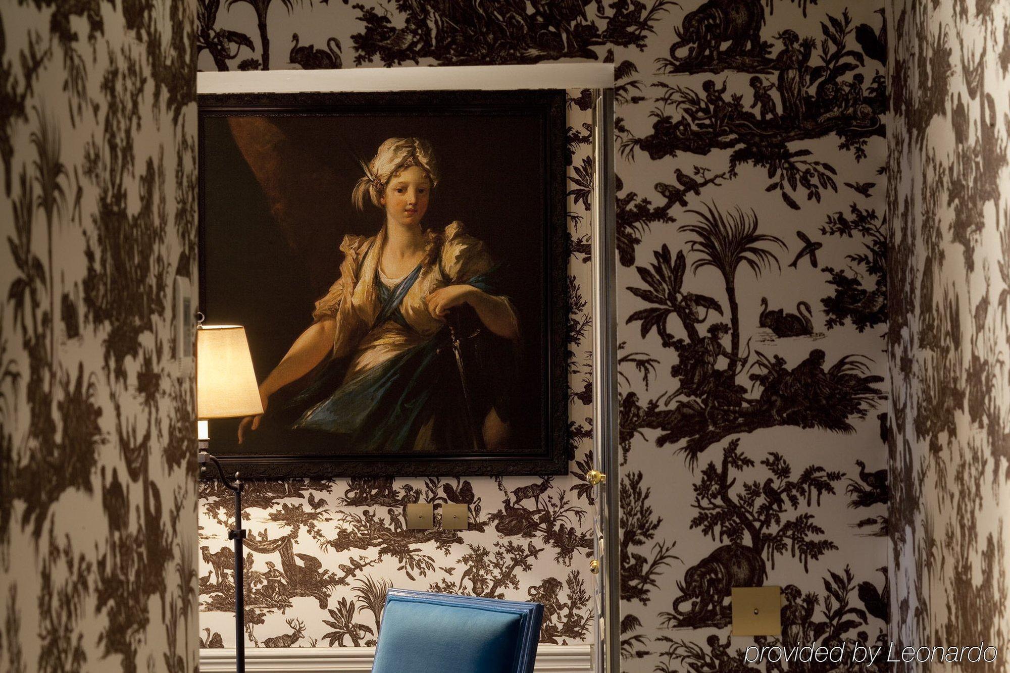 La Maison Favart Hotel 4*