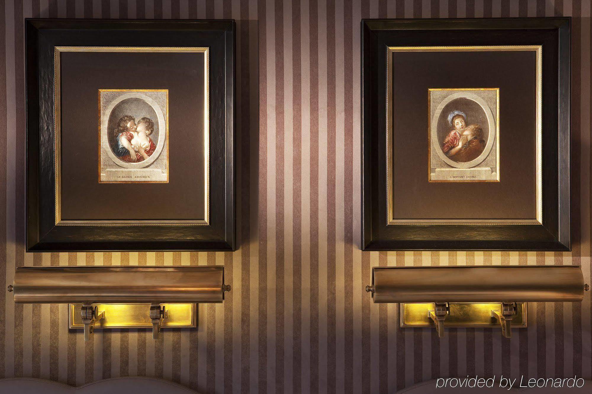 Hotel La Maison Favart 4*