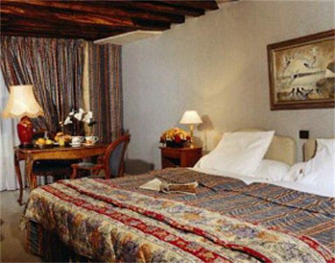 La Maison Favart